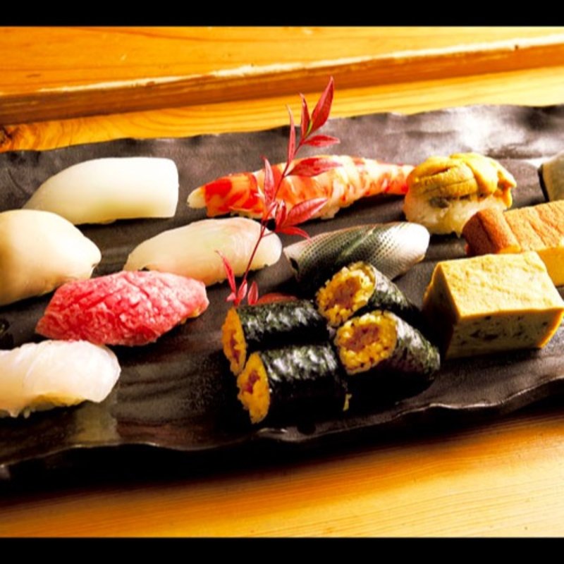 おまかせ握り(すしBAR小路小路)