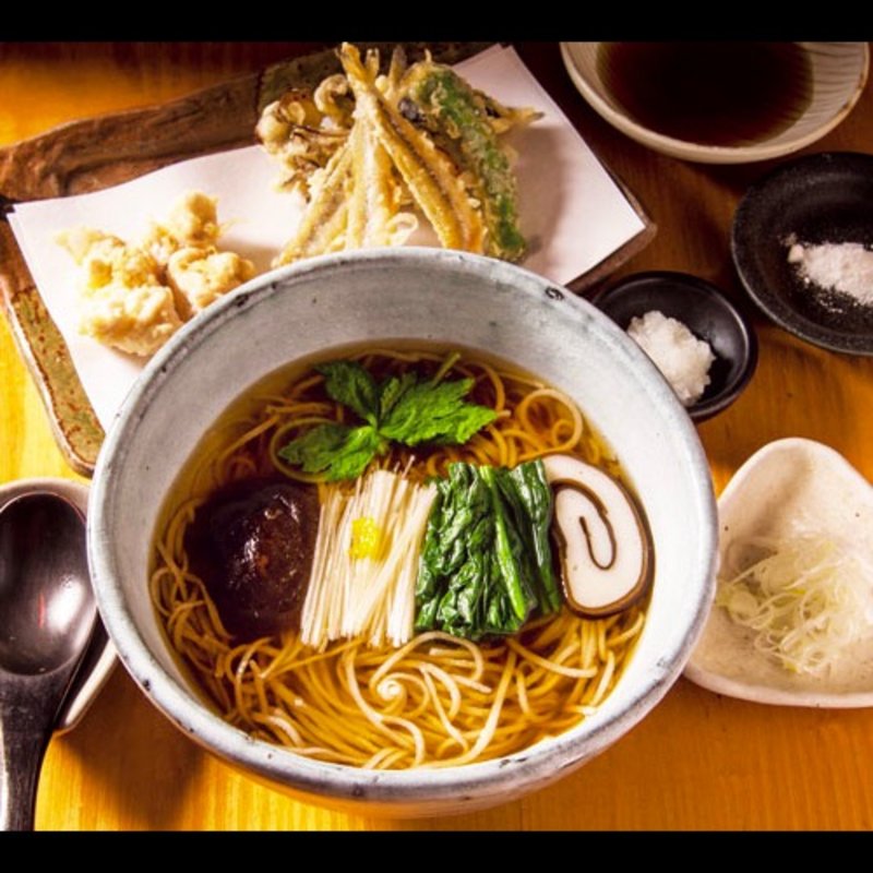 季節の天ぷらそば(蕎楽亭)