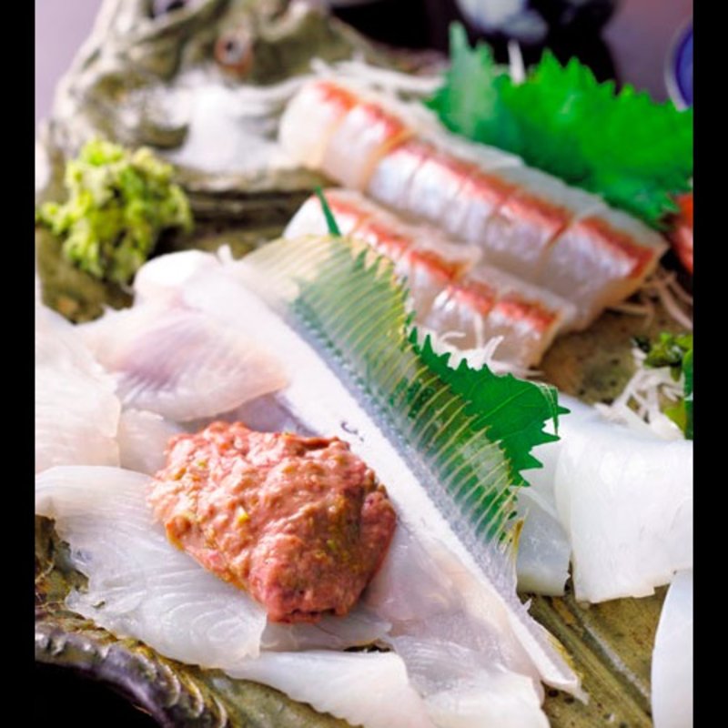 刺身3点盛り（仕入れで内容は変わる）(あじろ 定置網)