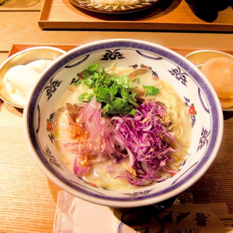 ランチセットクラムヌードル（チャウダー風貝そば）(サナギ)