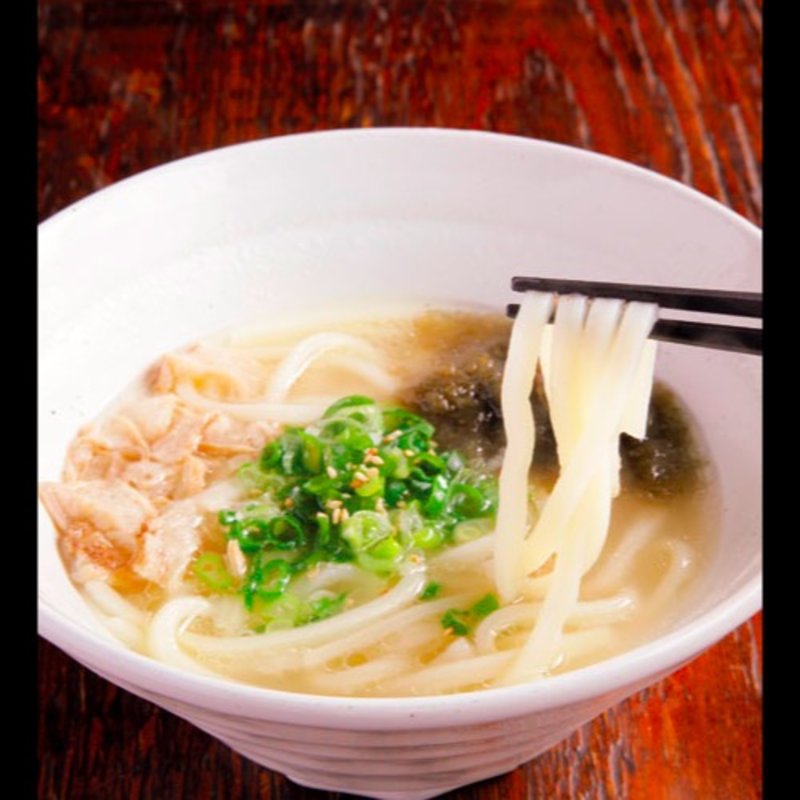 かすうどん（とろろ昆布入り）(ハッパロクジュウシ)