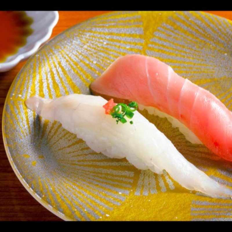 とらふぐと中とろの合盛り(まぐろ問屋 三浦三崎港恵み 渋谷ヒカリエ店)