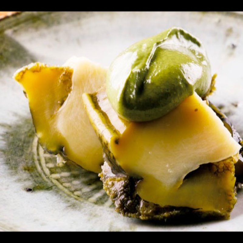 蒸しアワビやわらか肝ソース(eat 鮨と和食)