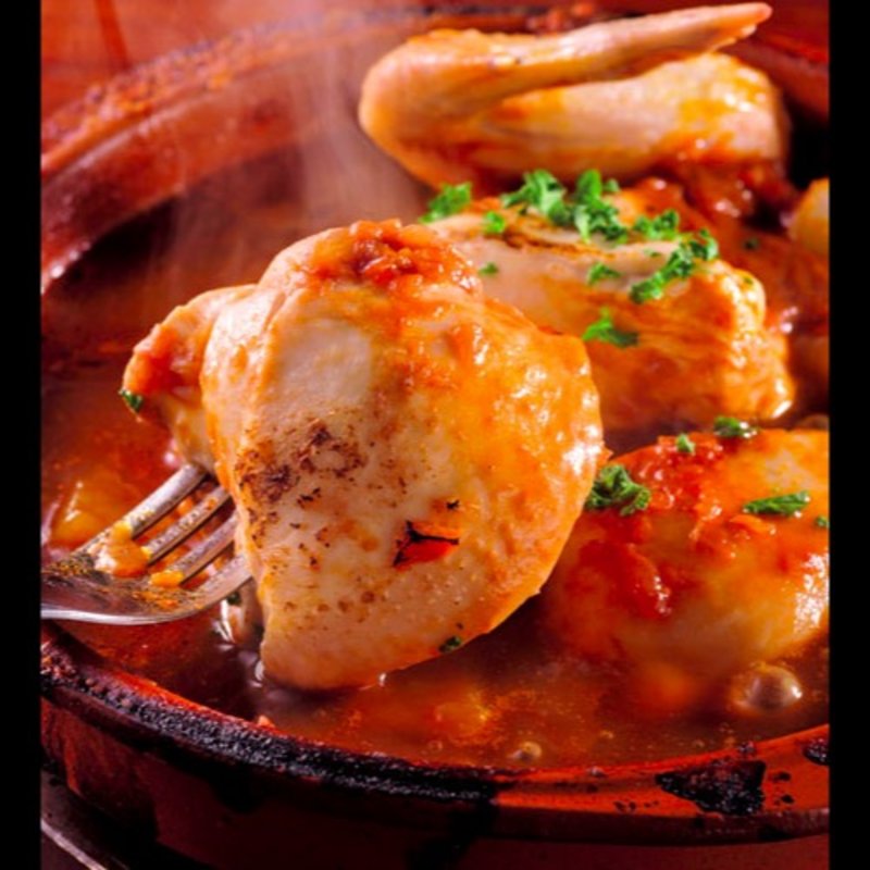 ひな鳥のスパイシーカジョス鍋(ビアバール丸々 御徒町店 )