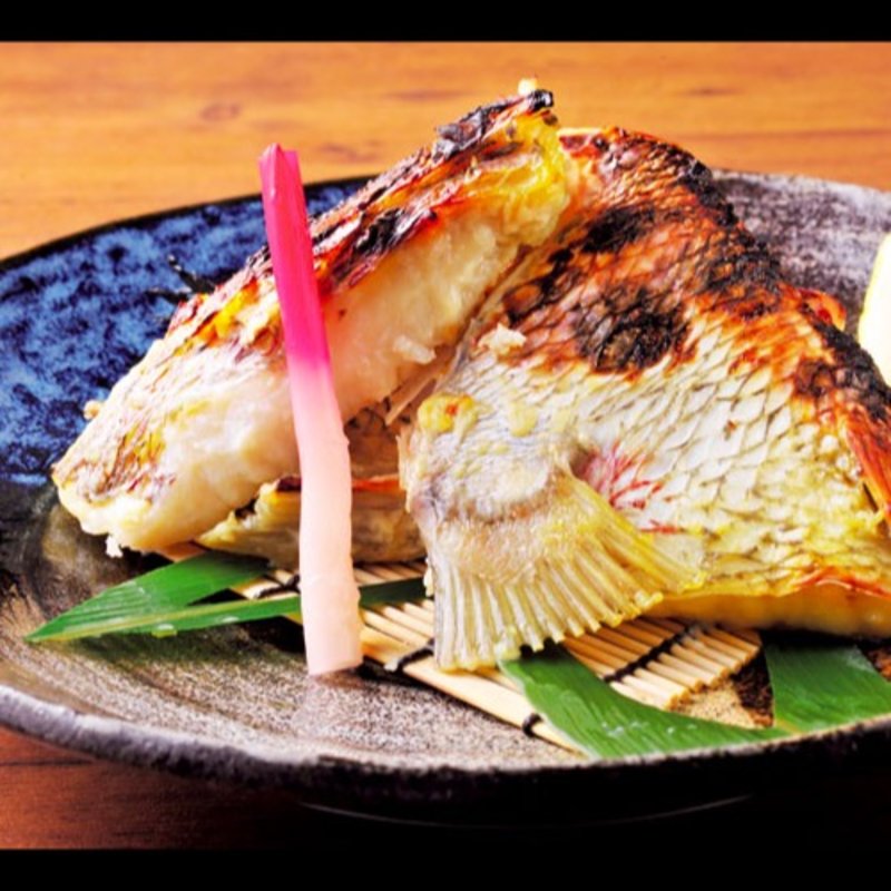 鯛カマの大吟醸粕漬け(ビストロ割烹 酒場留 )