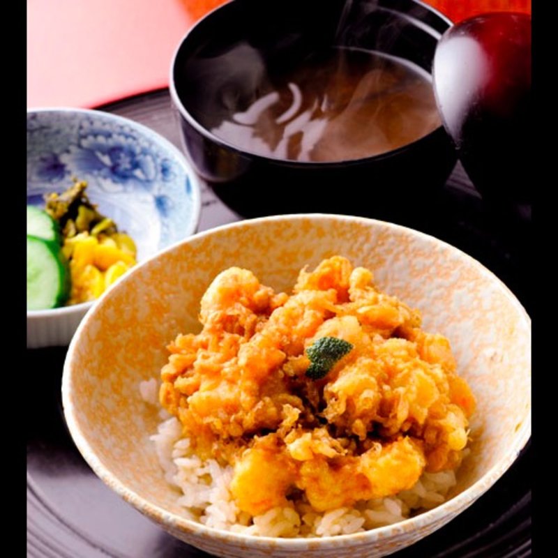 かき揚げ丼、赤出し(矢吹 （やぶき）)