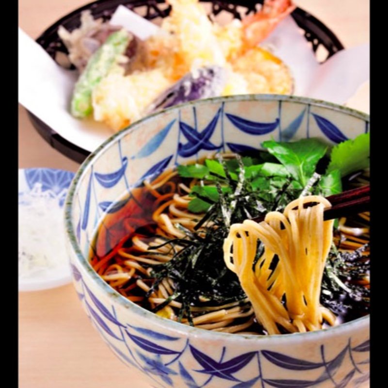 天ぷらそば(手打ち蕎麦 雷鳥)