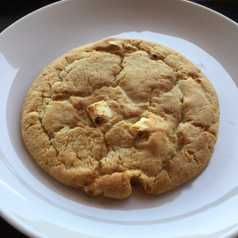 ホワイトチョコレートマカダミアクッキー(スターバックス・コーヒー 金立サービスエリア(下り線)店 （STARBUCKS COFFEE）)