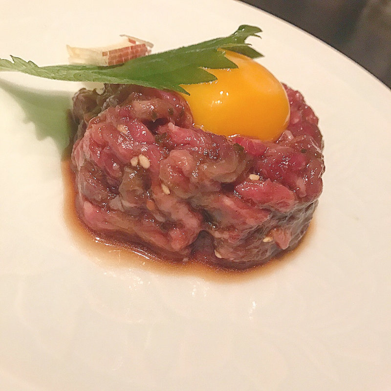 黒毛和牛ユッケ(焼肉 十々 西麻布店)