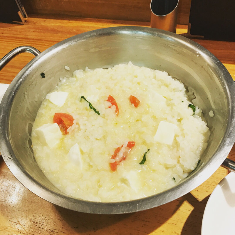 トマトとモッツァレラチーズのリゾット(RISO CANOVIETTA)