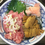 うにネギトロ丼(斎太郎食堂 （さいたろうしょくどう）)