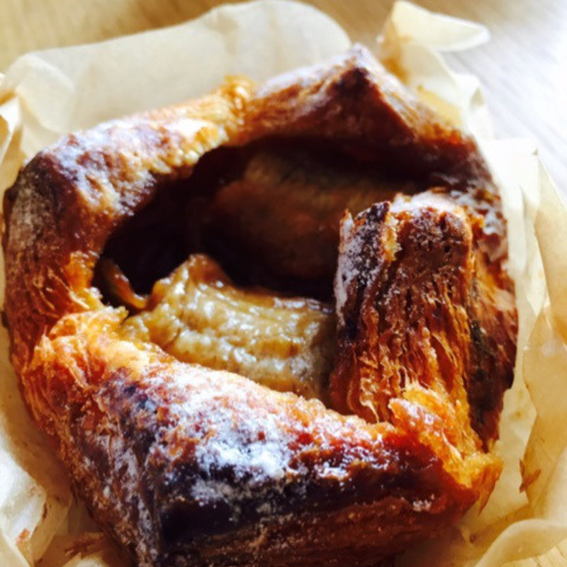 キャラメルバナナのデニッシュ(ヤマネコ )