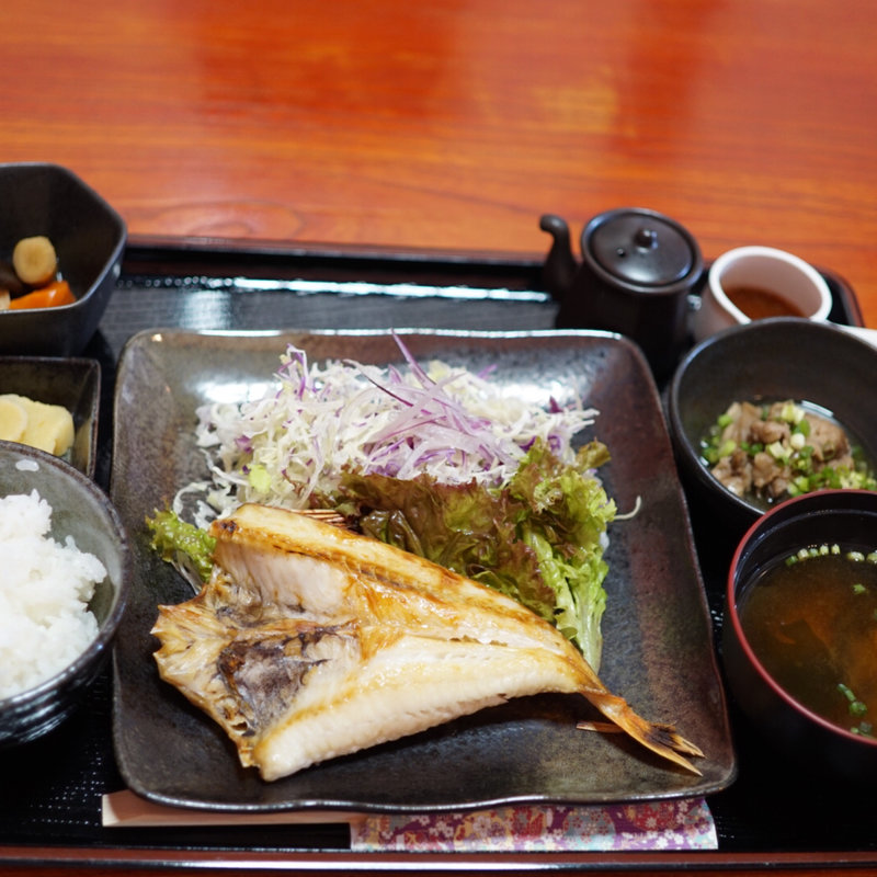 本日料理長おすすめ！ ししっぽ一夜干し定食(彩美食 絆 （サイビショク キズナ）)