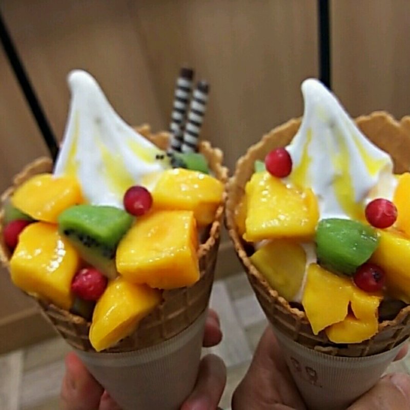 ぱふぇそふと  トロピカルマンゴー(マザー牧場CAFE ららぽーと横浜店)