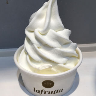 加藤牧場のソフトクリーム(ラフルッタ （lafrutta）)