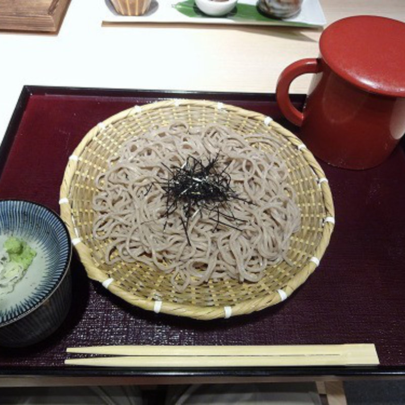 ざるそば(ぬる燗佐藤　横濱茶寮)