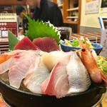 刺身(酒と魚とオトコマエ食堂)