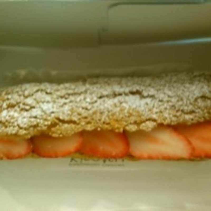 イチゴとコリアンダーシード(キセツ （Kisetsu）)