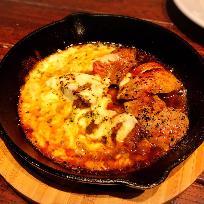 短角牛のチーズカルビ(肉ビストロTEPPEN)