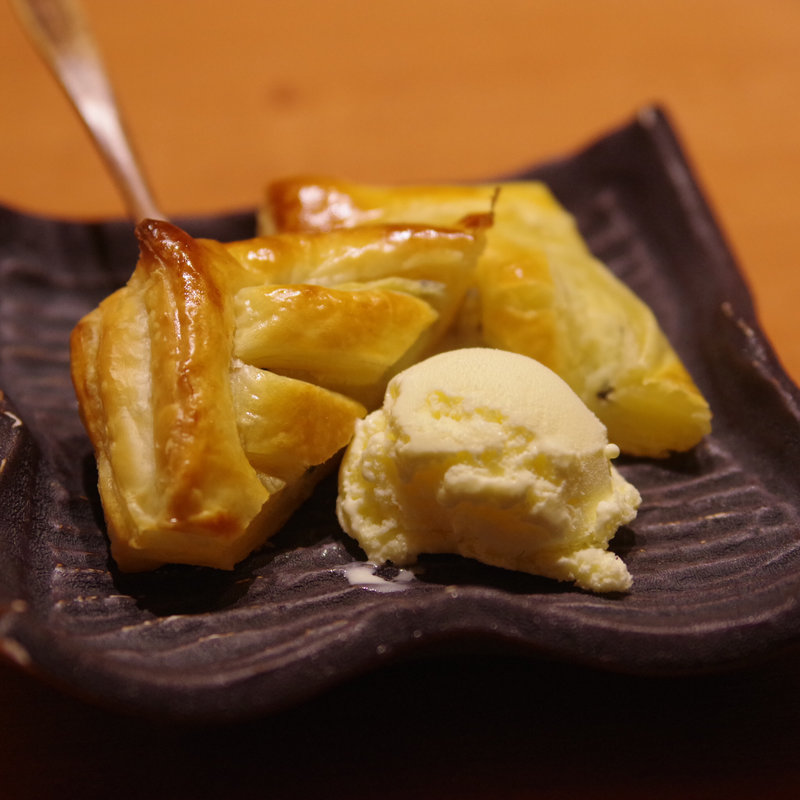 鳴金パイのアイス添え(一鴻 姫路店)