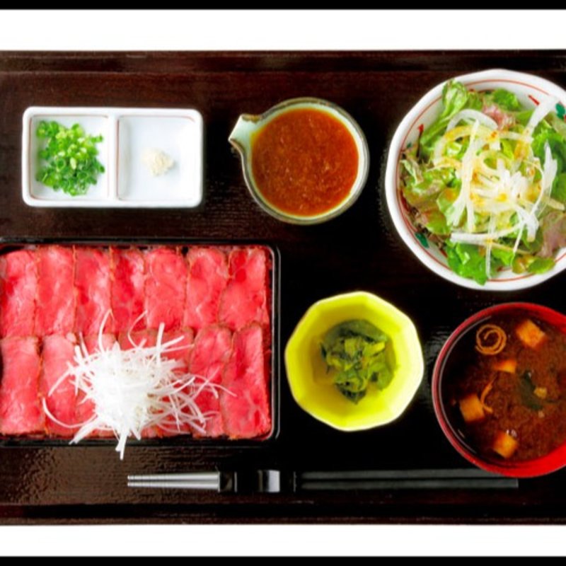 山形牛ローストビーフ重(山形山　月島店 )