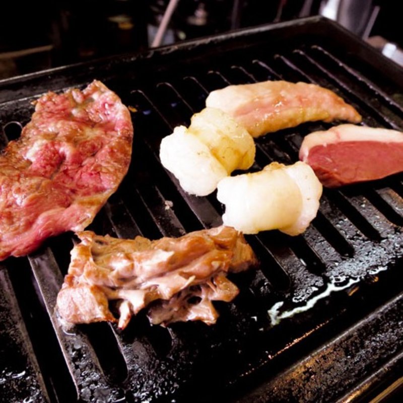 日替りホルモン色々盛合せ（10種）(てっぺん )