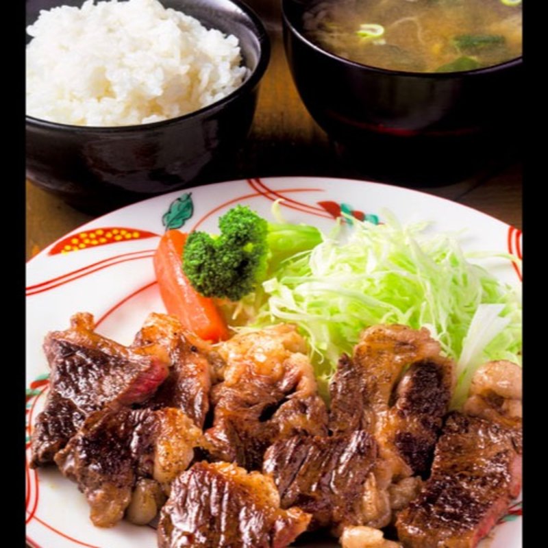 （昼）ロースステーキ定食(いわて門崎丑牧場 新宿御苑前店)