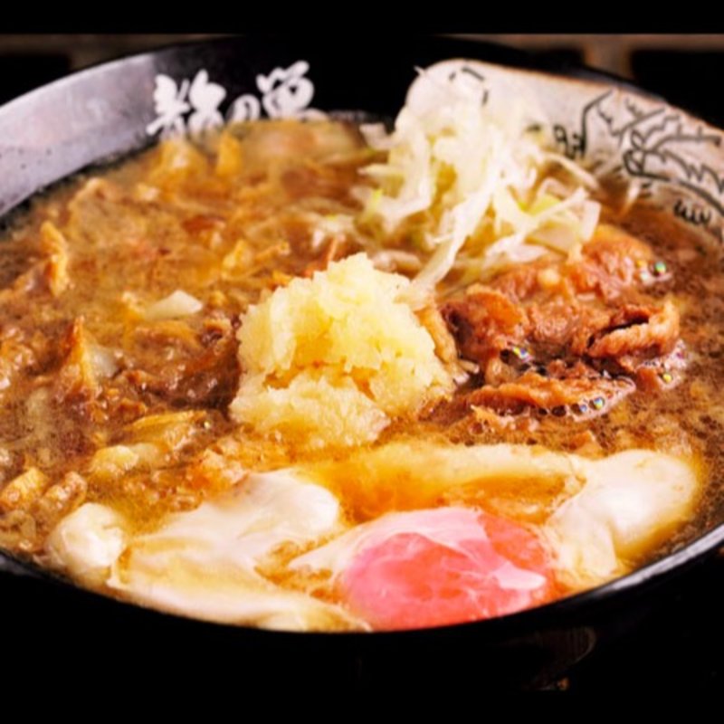 スタミナかすうどん(焼肉ホルモン 龍の巣 新宿三丁目)