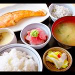 焼さけ定食
