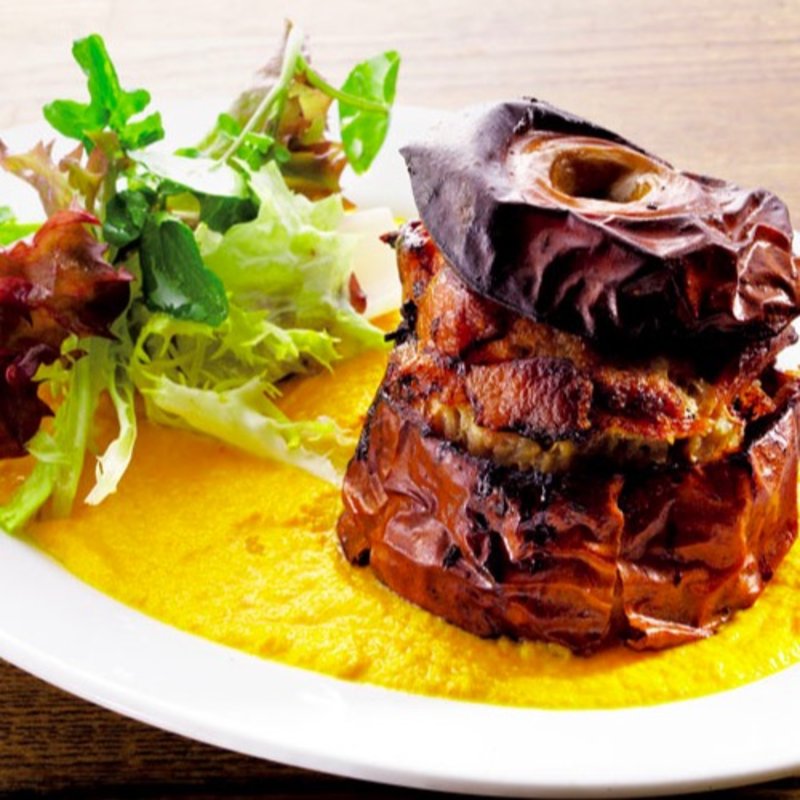 リンゴのファルシ(煮こみや なりた)