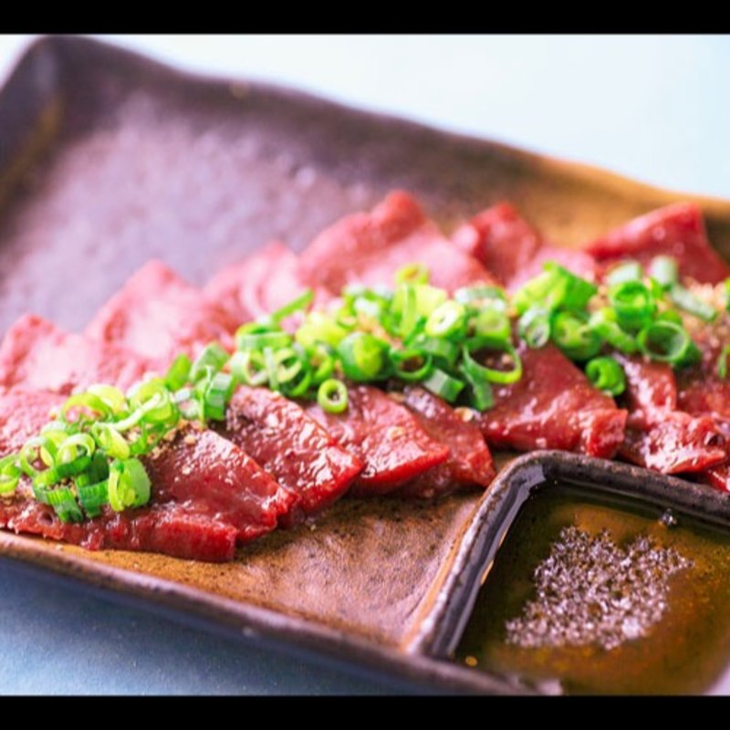 新鮮炙りレバー(立食焼肉 一穂 第二ビル店)