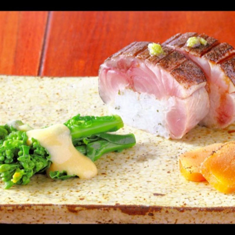 しめ鯖の棒寿司(和創作 太 （わそうさく・た）)