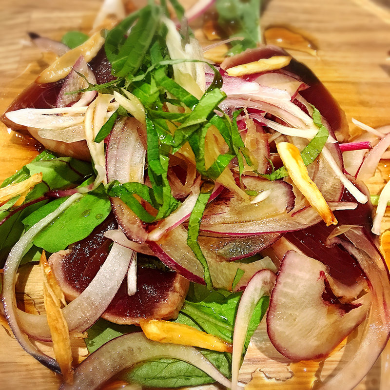 薬味たっぷりかつおたたき(ISOGAMI　FRY　BAR （イソガミ フライ バル）)