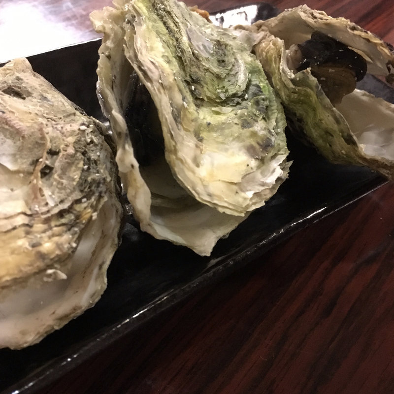 牡蠣の酒蒸し(大衆酒場えびす)