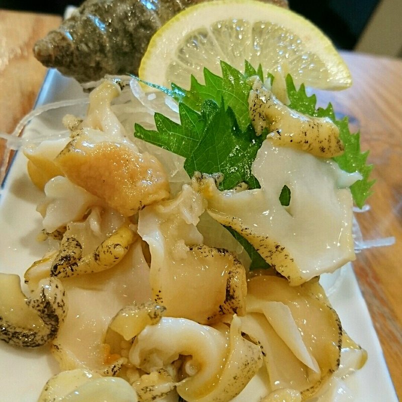 真ツブ貝の刺身(根室食堂 新橋店)