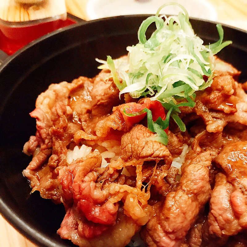 サーロイン牛丼(海物山物)