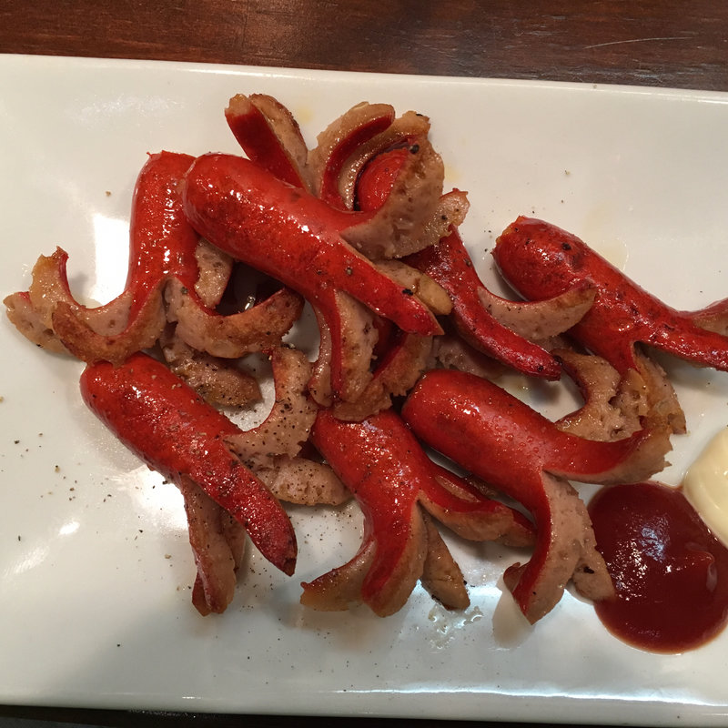 赤いウィンナー(赤目)