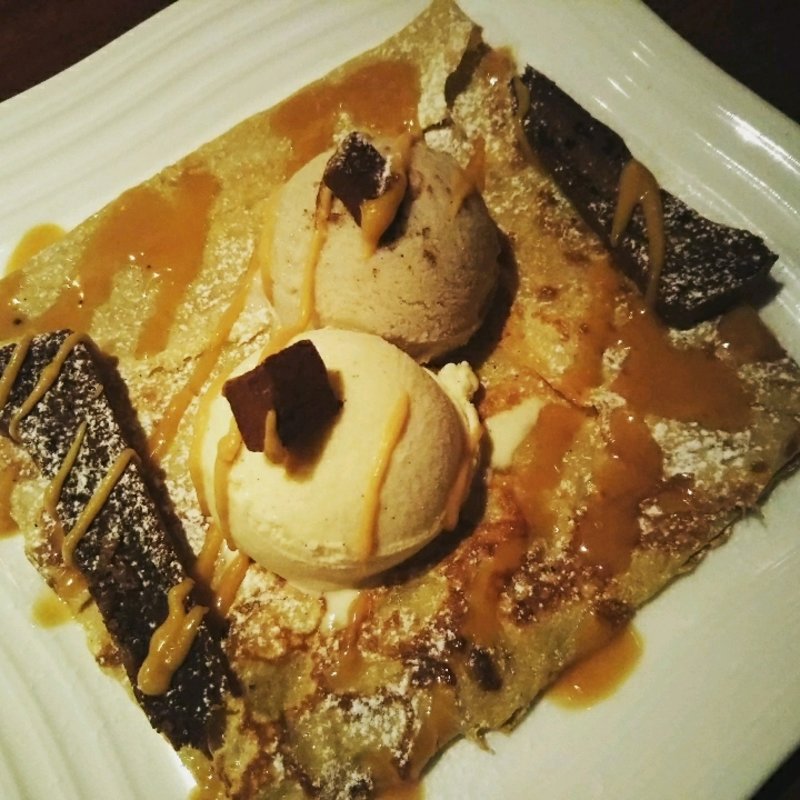 バニラアイスのガレット 塩バターキャラメル(サラザンバードット （sarrasin bar dot）)