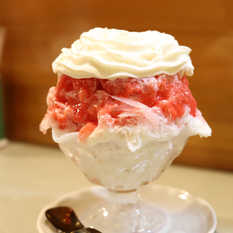 ミルクにすもものレミヨのエスプーマ(慈げん)