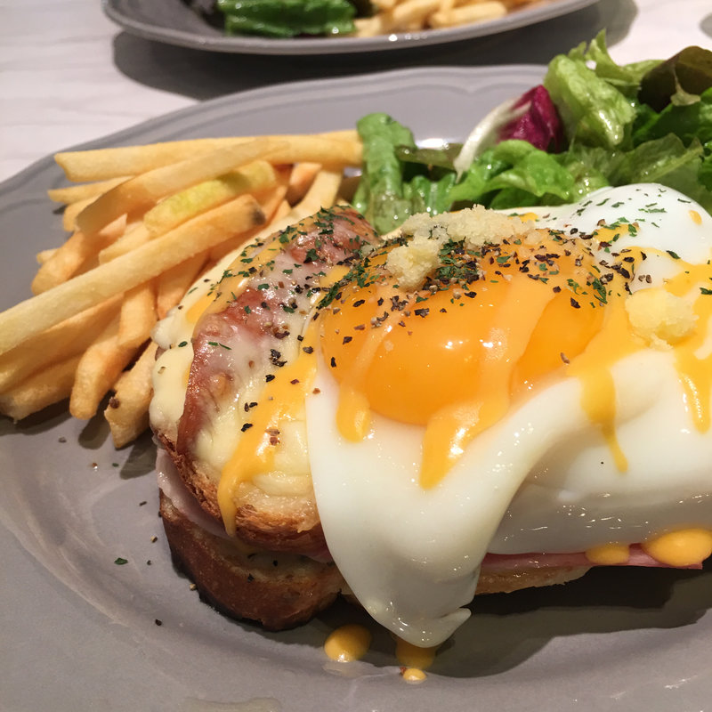 クロックマダム(ソーセージ)(サンフェリーチェ ビストロ&カフェ)