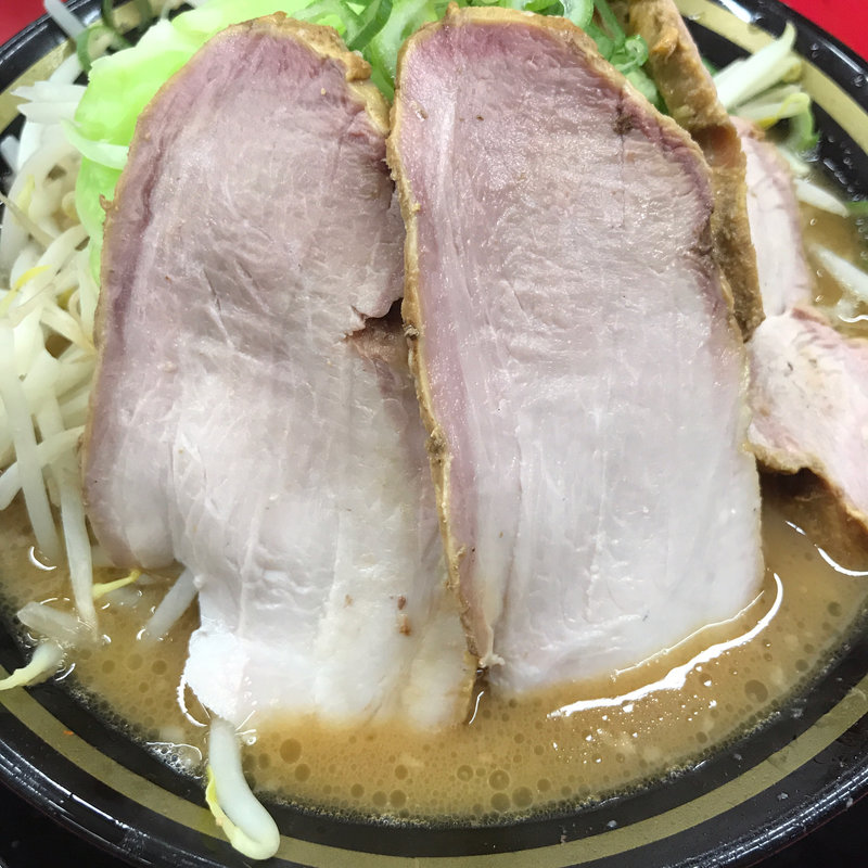 野菜チャーシュー麺(王道家)