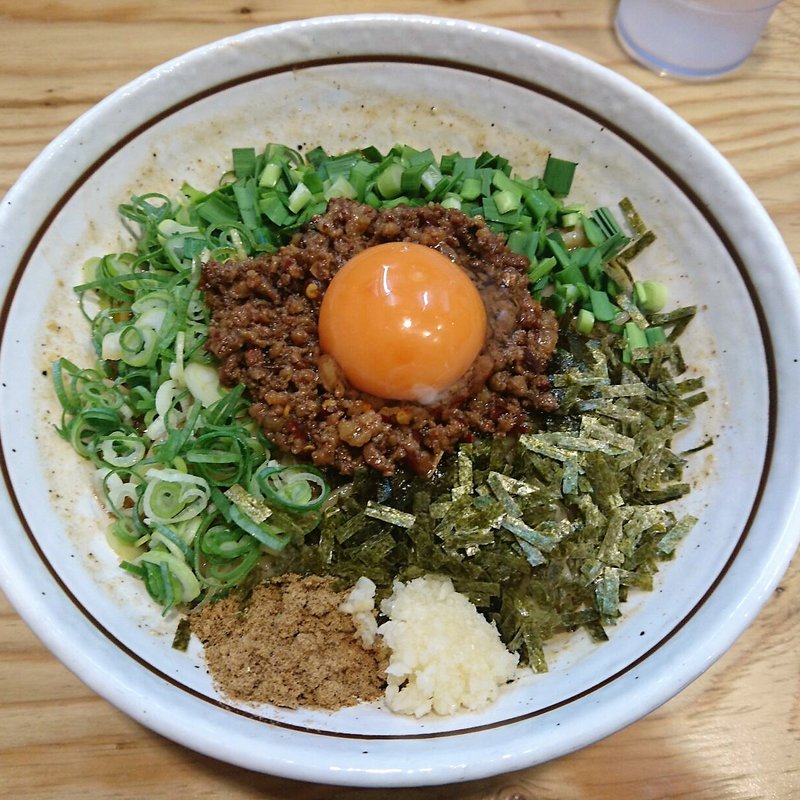 タレと麺が絡み合うまぜそばは絶品！大阪府に行ったら食べたい人気10選