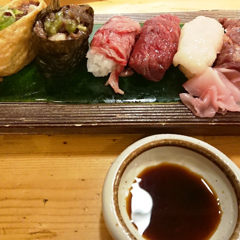 肉寿司盛り合せ　6貫(一期一会)