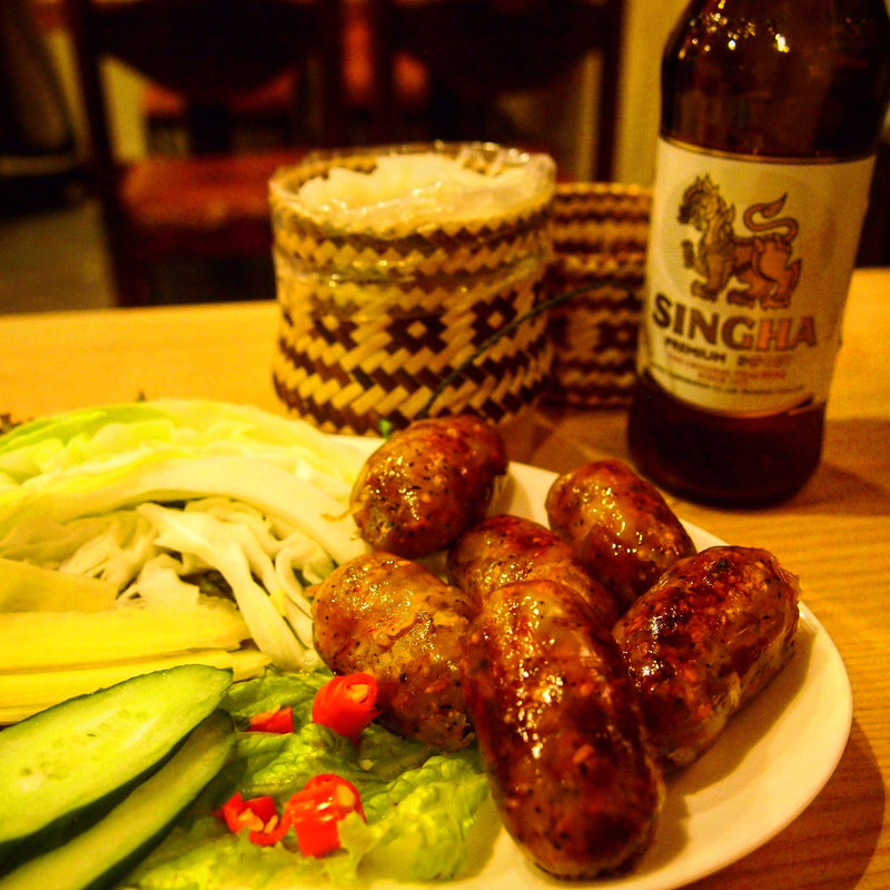 サイクロークイサーン(タイ料理 クルワ・プリックタイ)