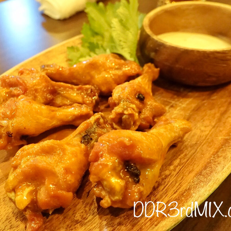 バッファローウイング タヒチアンスタイル(HINANO Resort Burger&Bar)