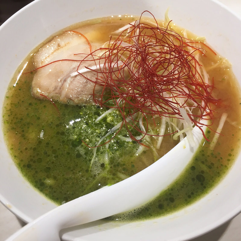 こだわりバジル味噌ラーメン(魚べい 大森駅山王北口店)