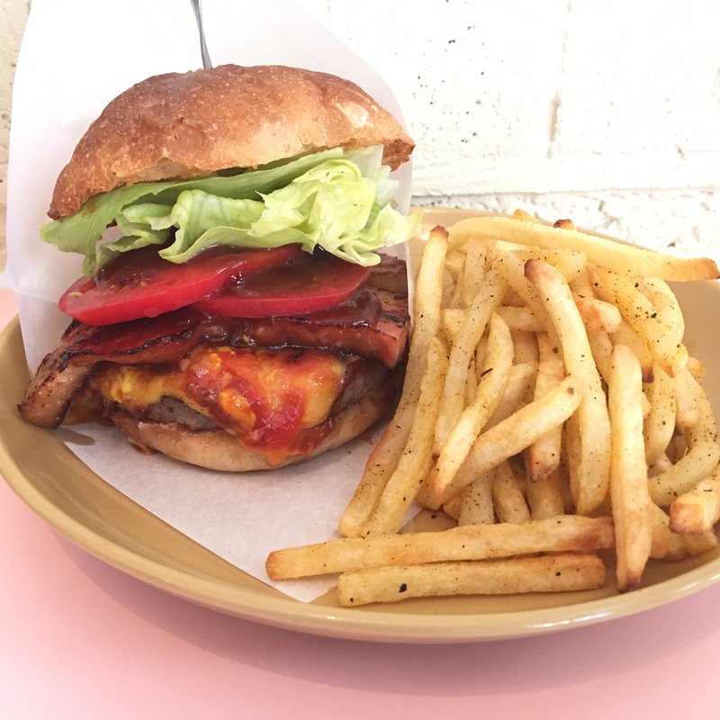 BBQベーコンチーズ(KAKUOZAN LARDER（カクオウザンラーダー）)