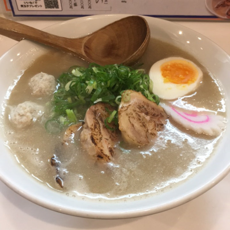 濃厚鶏白湯ラーメン