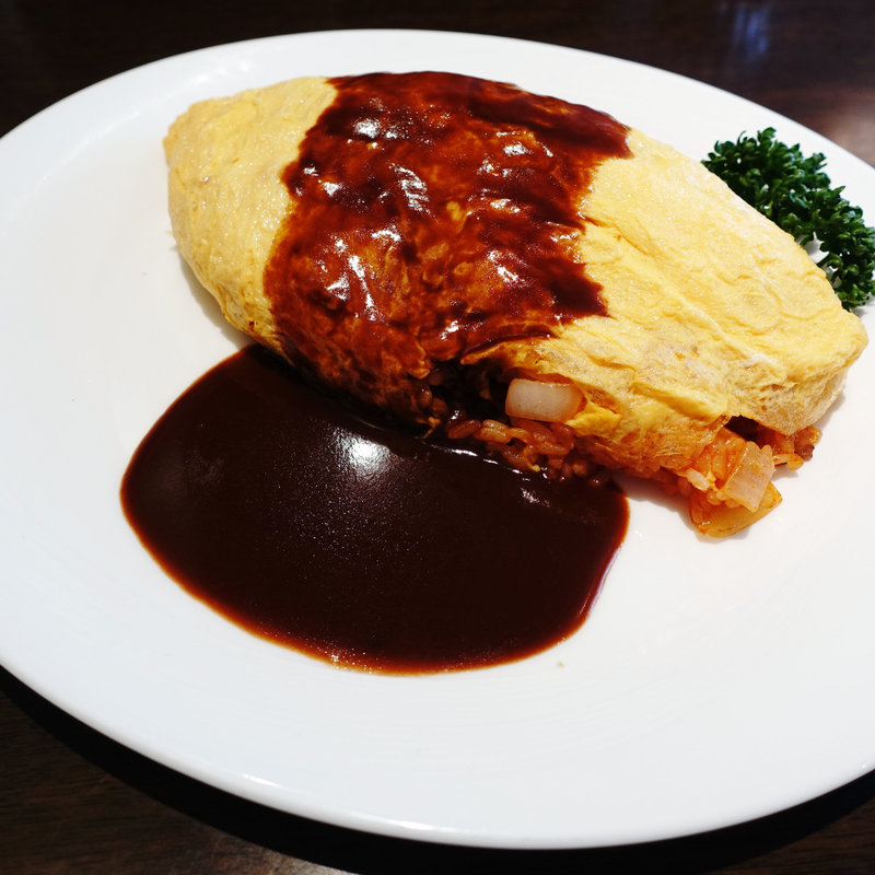 オムライス（デミグラスソース）(洋食やろく本店)