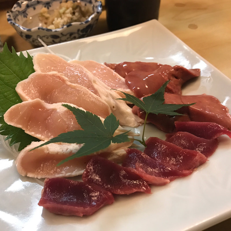 鳥刺し(大須亭)